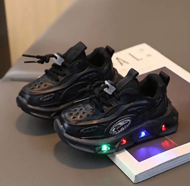 Unisex Kids Sneakers – Comfortable & Durable Casual Sports Shoes,